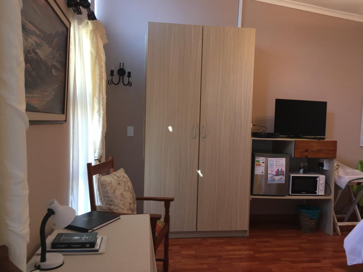 De Sandsteen Gastehuis Warden Ngoại thất bức ảnh